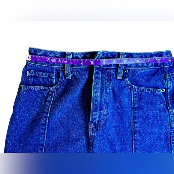 Abercrombie & Fitch Zoe Natural Rise A-Line Mini Skirt Frayed Hem Dark Wash 26/2 - Picture 6 of 9